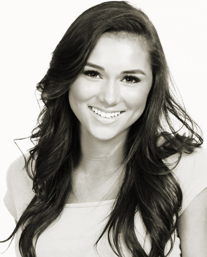Nicole Holbrook — Miss Hawaii