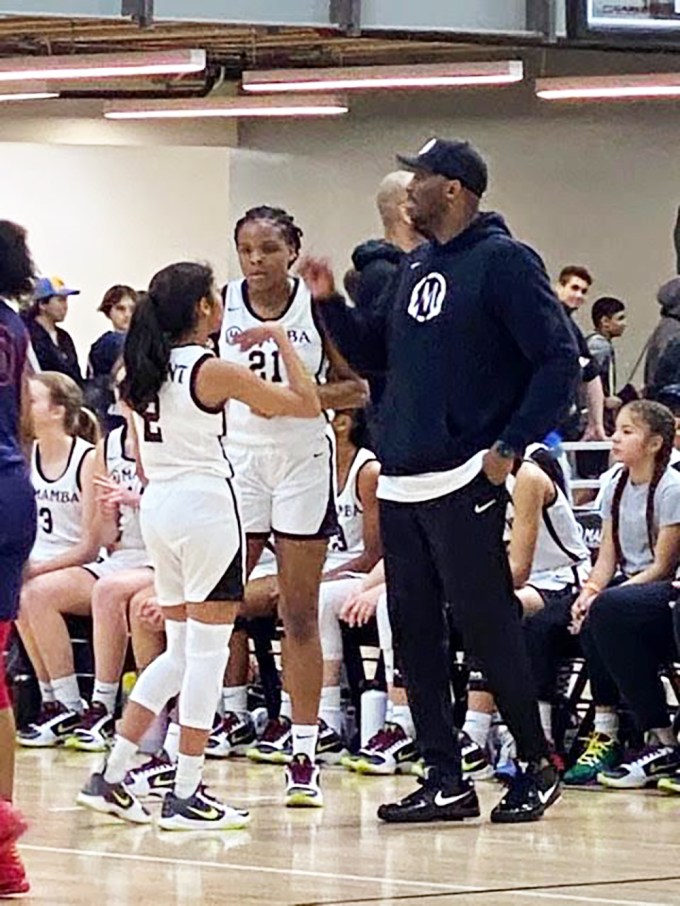 Kobe Bryant Coaches Daughter Gianna
