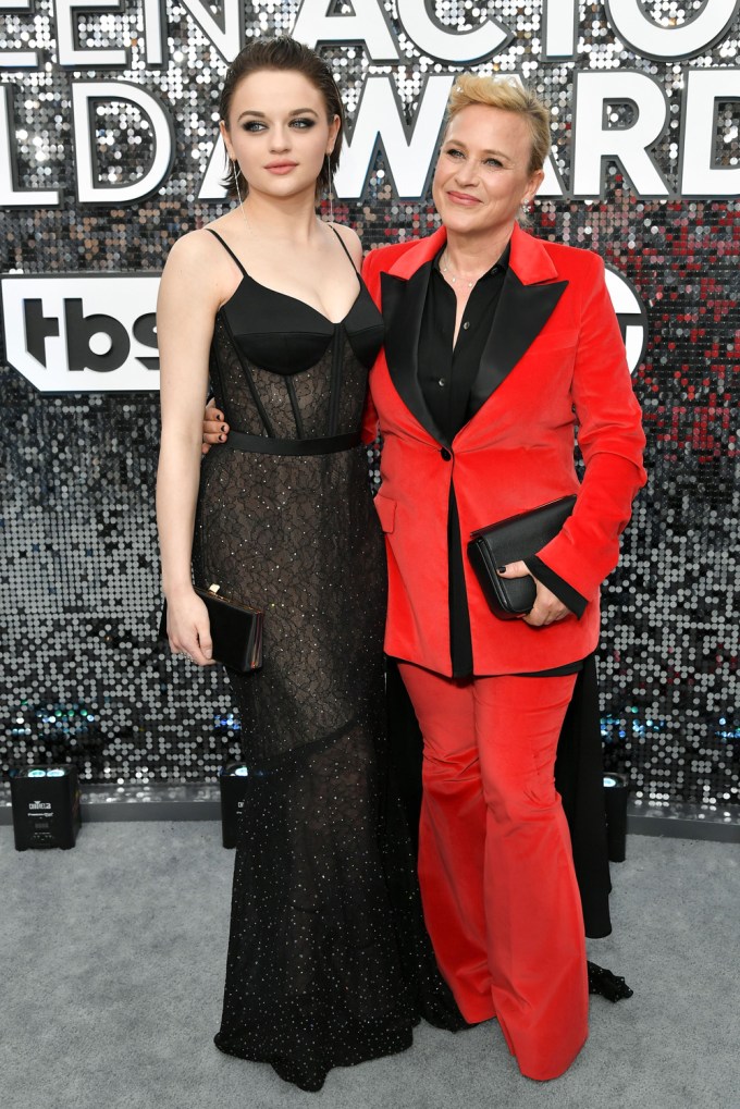 Joey King and Patricia Arquette – Opposites Attract