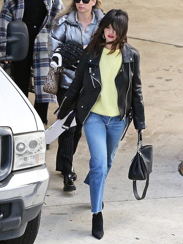 Selena Gomez's Leather Jacket & Bangs – Pics – Hollywood Life