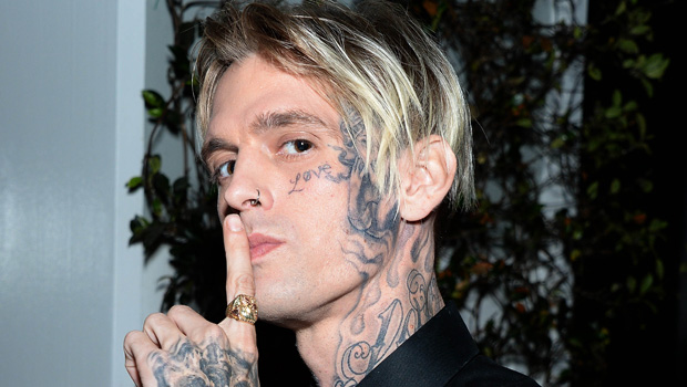 Aaron Carter Face Tattoo: He Gets GF's Name Tattooed On Forehead –  Hollywood Life