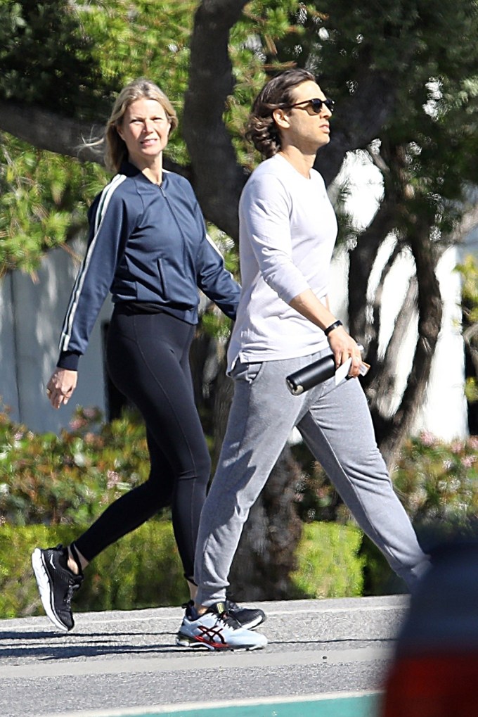 Gwyneth Paltrow and Brad Falchuk take an afternoon walk