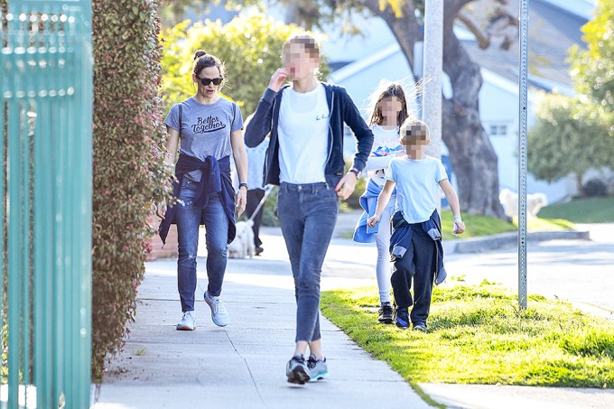 Jennifer Garner & 3 Kids Walk Around Neighborhood