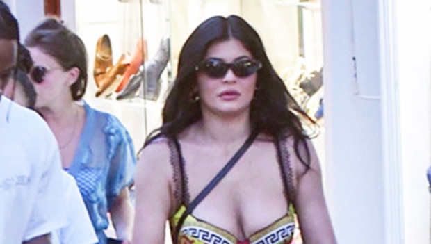 Kylie Jenner poses in sexy Gucci bra as she shows off new blonde hair