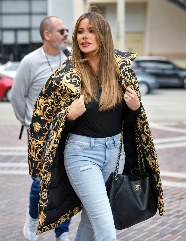 Sofia Vergara is the perfect example to styling high-low fashion