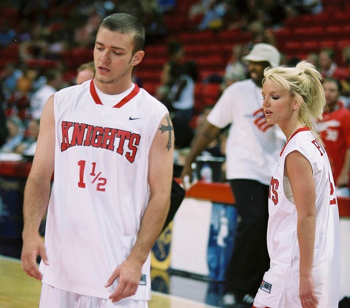Britney Spears and Justin Timberlake play at a charity basketball game