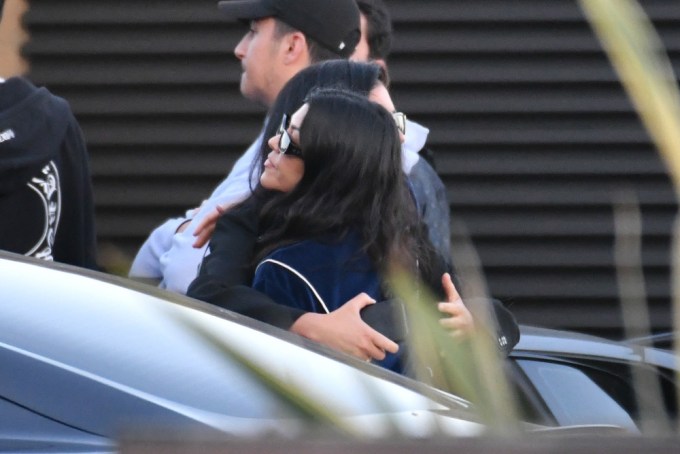 Kourtney & Scott Out To Lunch With Friends