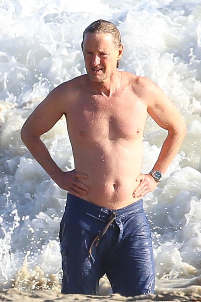 Owen Wilson showing off his shirtless dad-bod