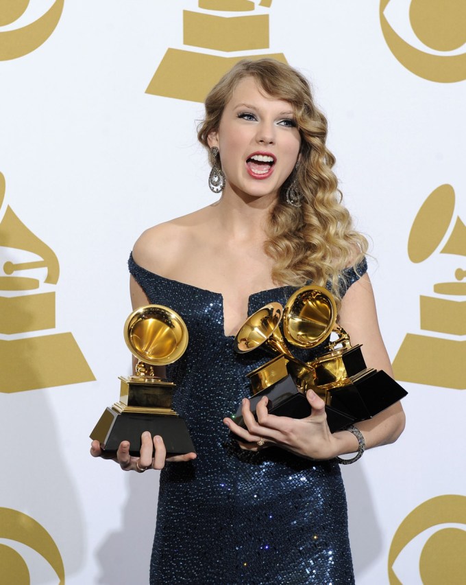 Taylor Swift at the 2010 Grammy Awards