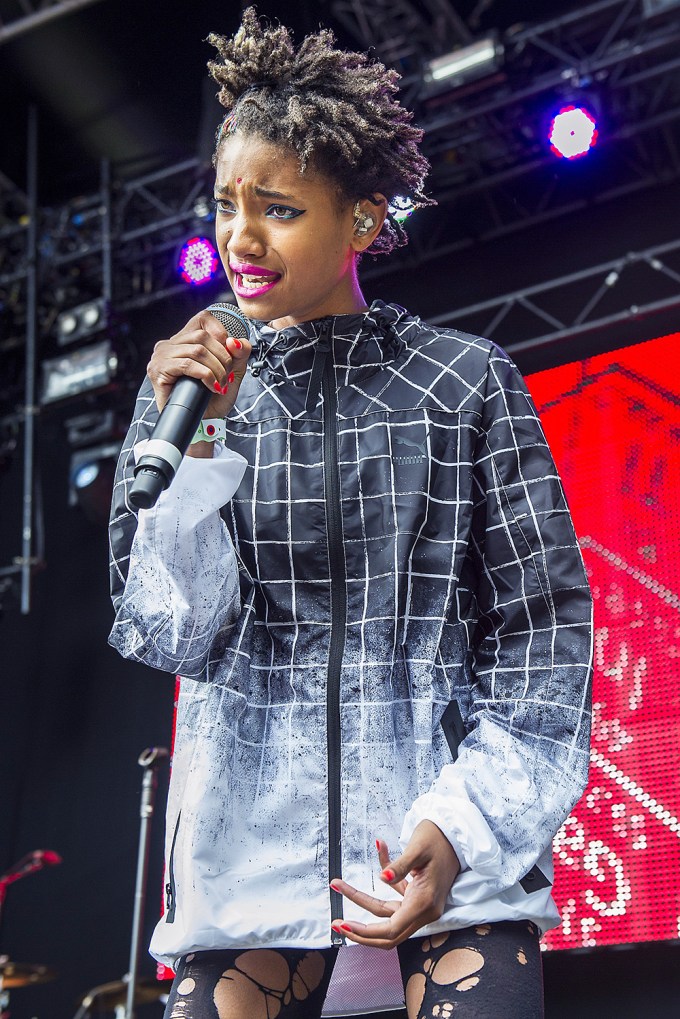 Willow Smith Performing in 2015
