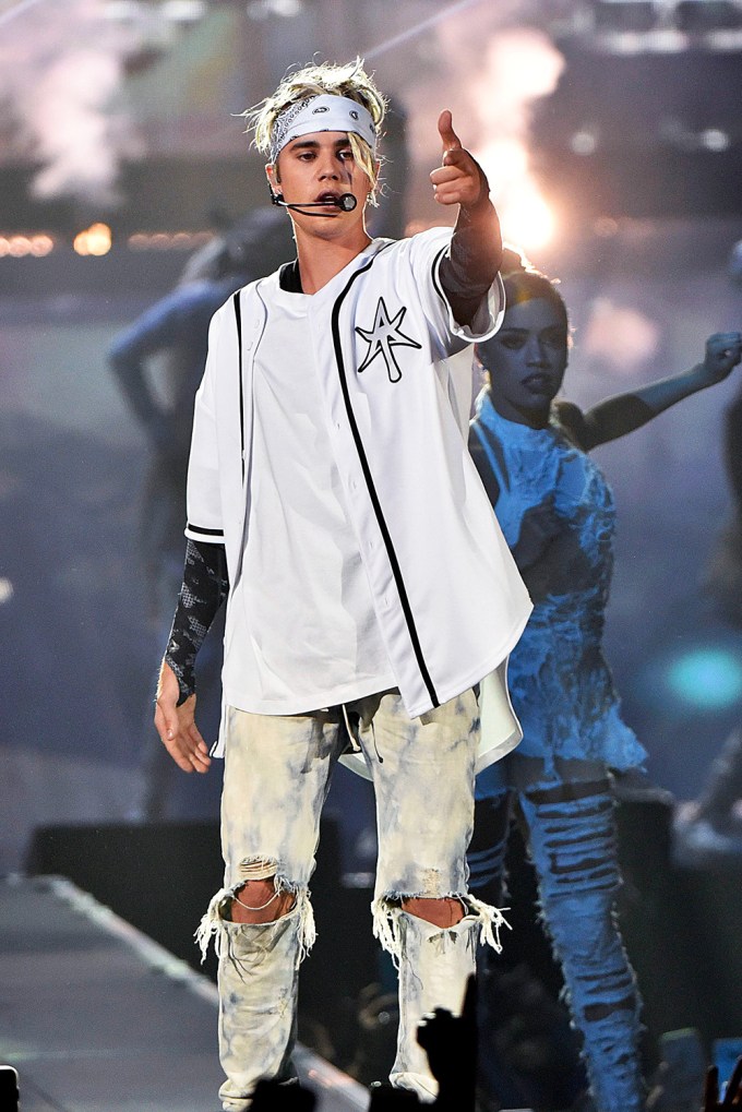 Justin Bieber Performing In Illinois