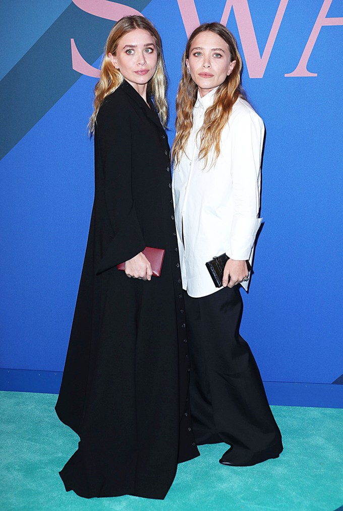 Ashley Olsen and Mary-Kate Olsen In Black & White