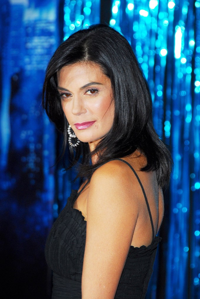 Teri Hatcher at the premiere of ‘Enchanted’
