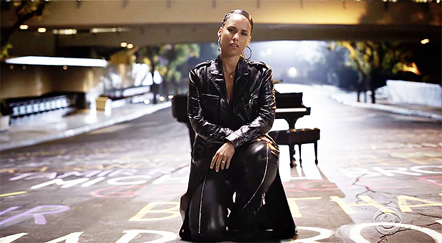 Alicia Keys - Deeeaaaammmnnn jacket is 🔥🔥🔥 Louis Vuitton