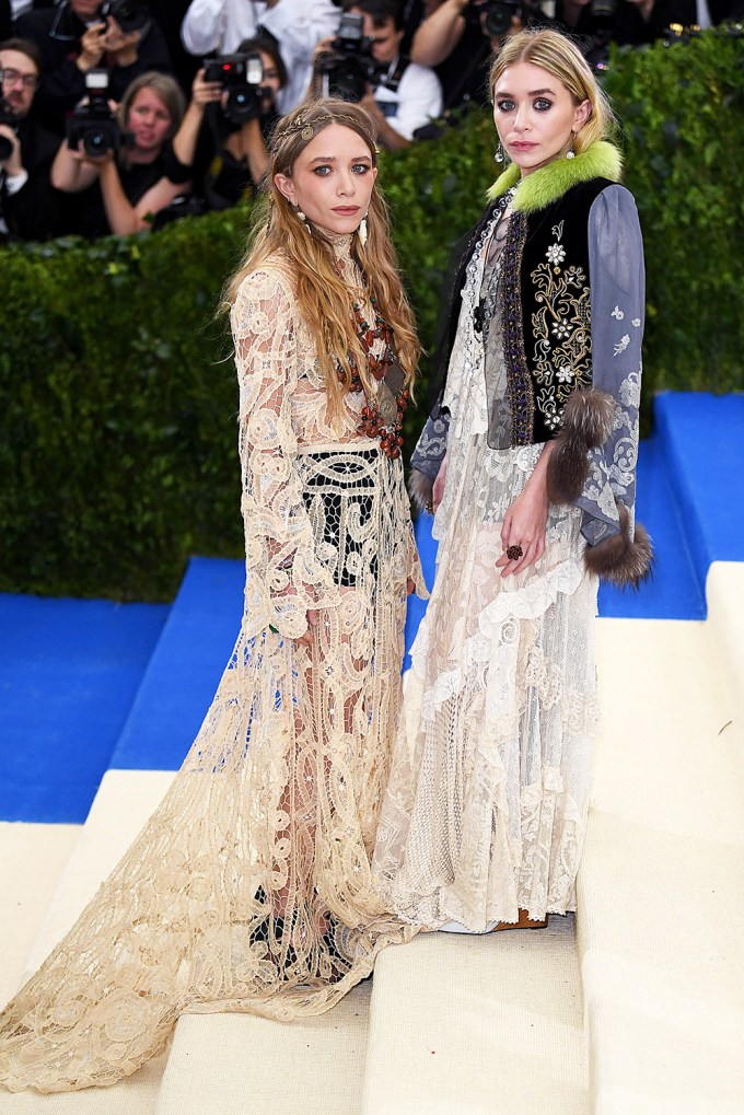 Mary-Kate & Ashley Olsen At The 2017 Met Gala