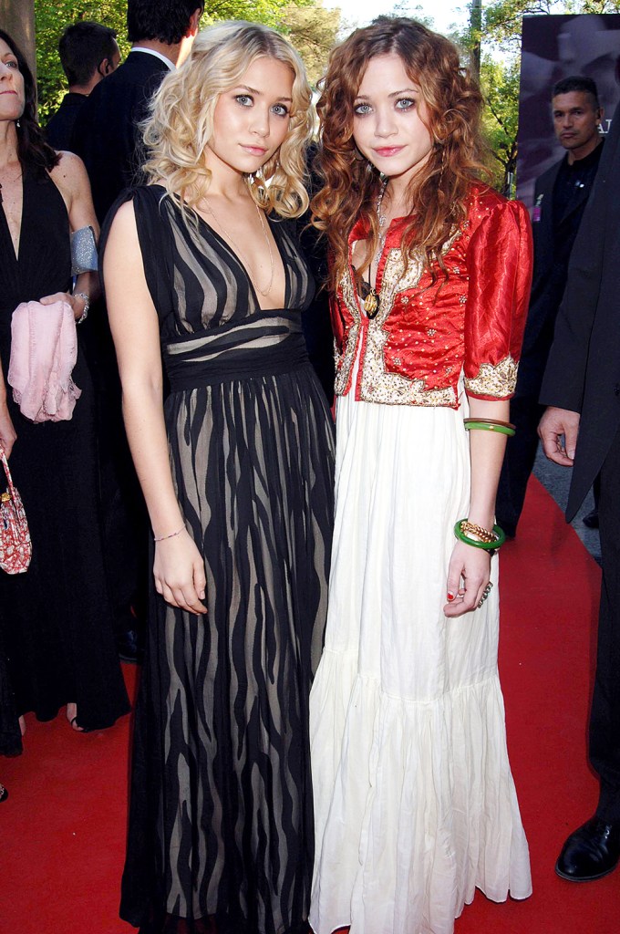 Mary-Kate & Ashley Olsen At The AmFar Gala