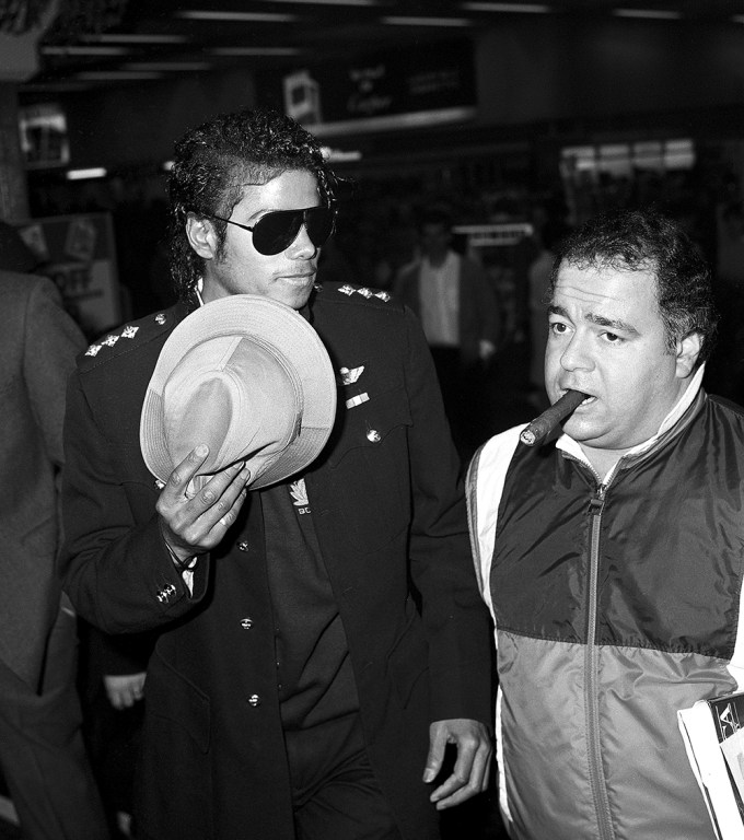Michael Jackson at Heathrow Airport