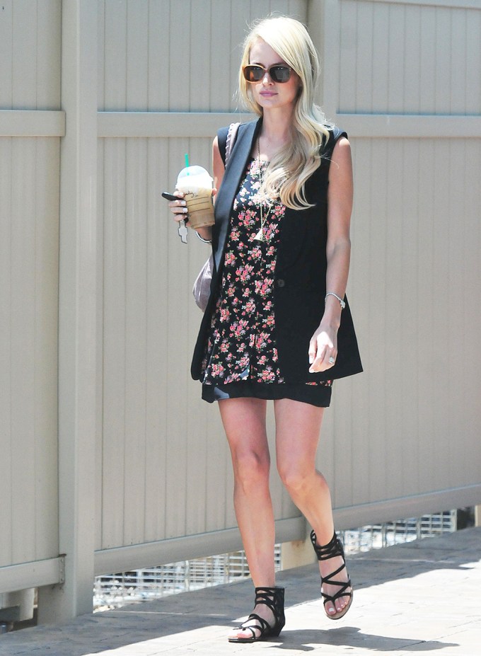 Emily Maynard Steps Out For Coffee