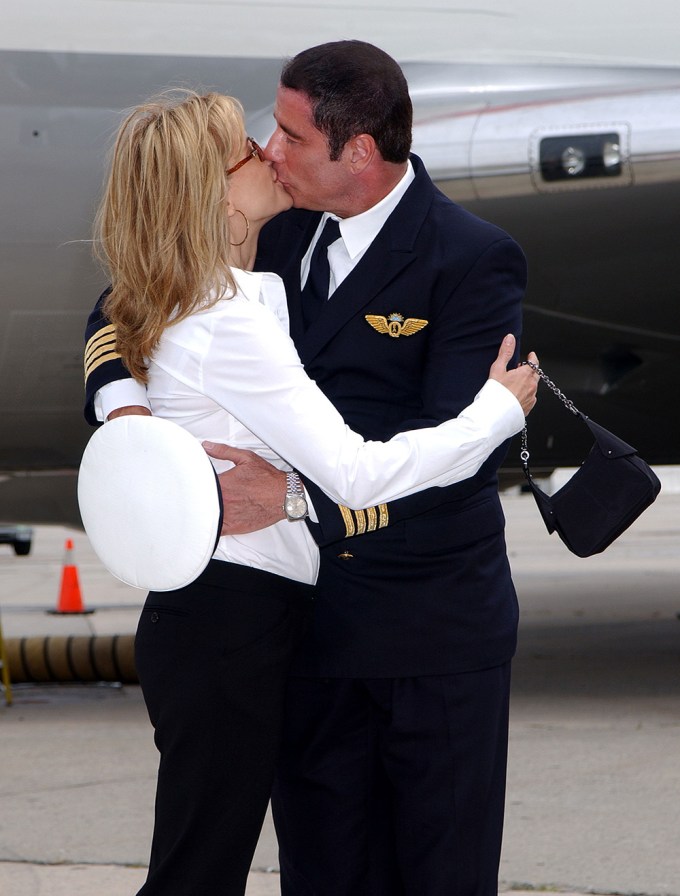 Kelly Preston & John Travolta Kissing