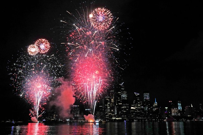 Macys July 4th Fireworks As Seen From Hoboken, NJ