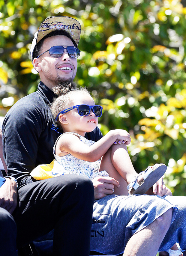 His eyes😍💕 Riley Curry  Stephen curry family, The curry family, Curry