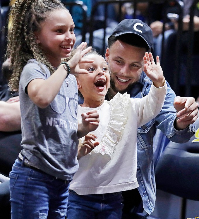 Steph Curry With Daughters Riley & Ryan