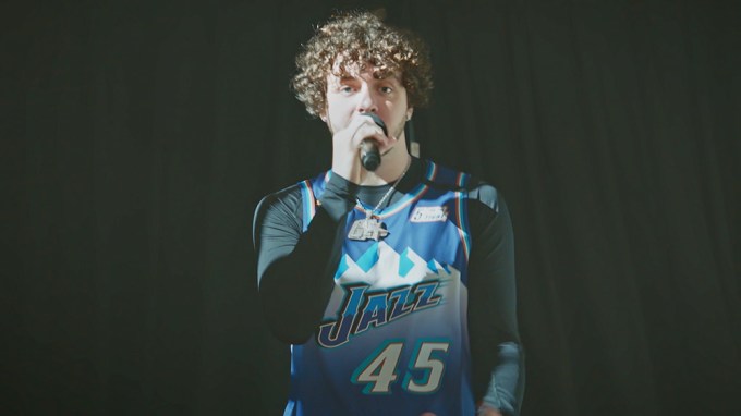 Jack Harlow Performs “What’s Poppin”
