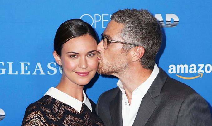 Dave Annable Gives Odette Annable a Kiss