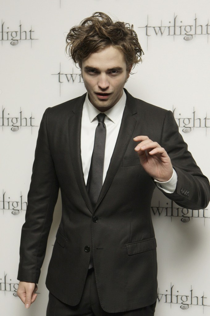 Robert Pattinson At The ‘Twilight’ UK Premiere