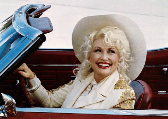 Dolly Parton Smiles in ‘The Best Little Whorehouse in Texas’