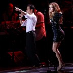 MARC ANTHONY AND JENNIFER LOPEZ PERFORMING IN MEXICO