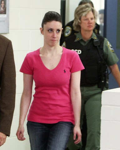 Casey Anthony walks out of the the Orange County Jail after being released at 12:08 am July 17, 2011 in Orlando, Florida.   Anthony was acquitted in the death of her daughter, Caylee.
Casey Anthony released from jail in Florida, Orlando, United States - 17 Jul 2011