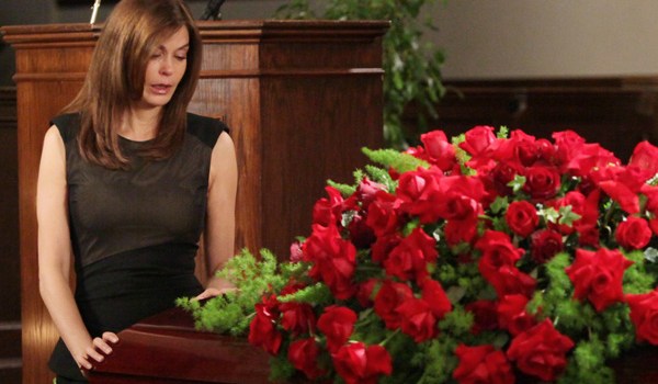 Desperate Housewives Season 8 Episode 17 Mike S Funeral Hollywood Life