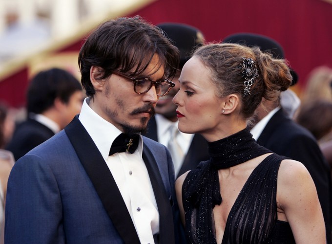 Johnny Depp & Vanessa Paradis At The 2005 Oscars