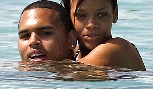 Chris Brown and Rihanna Hook Up