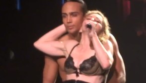 Madonna flash concert son