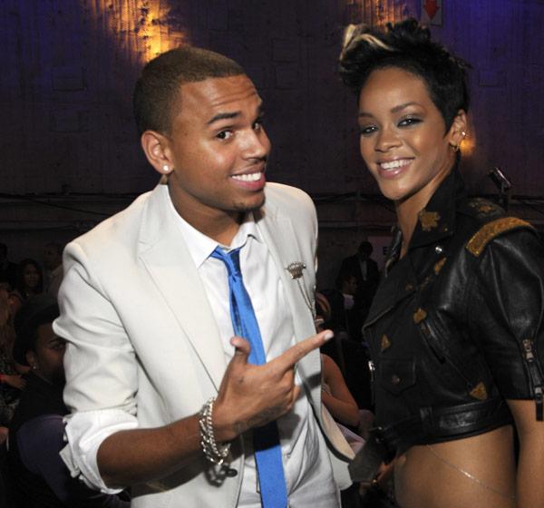 Chris Brown’s Fight on Twitter — He Needs Anger Management
