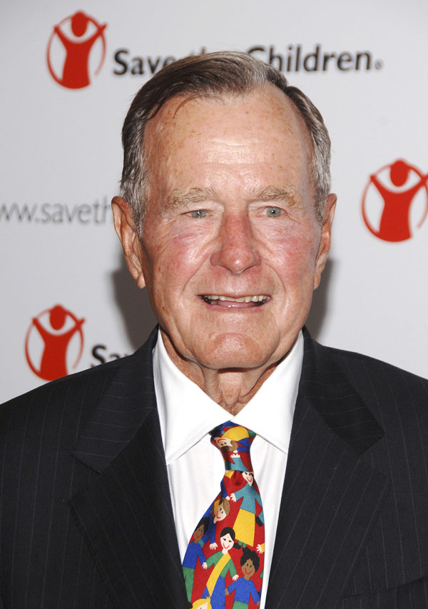 George H.W. Bush’s Life in Pictures – Hollywood Life
