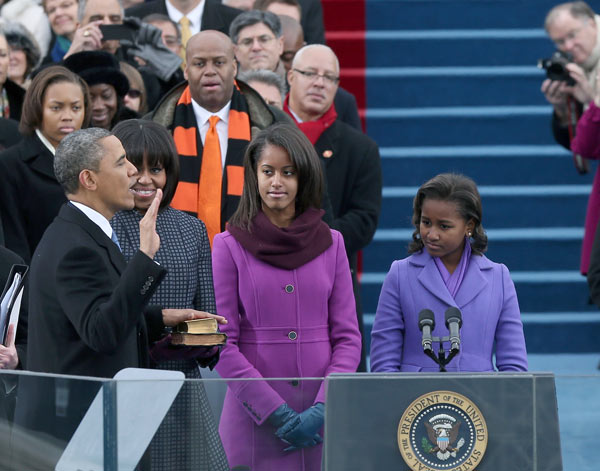 Sasha And Malia Obama At Inauguration — First Daughters Gaze At Dad