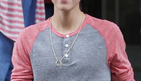 Justin Bieber Spit