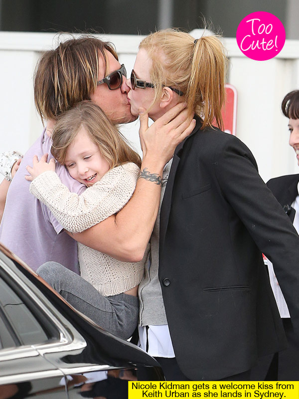 Keith Urban Nicole Kidman Kissing