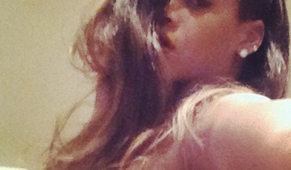 Rihanna Topless Pic