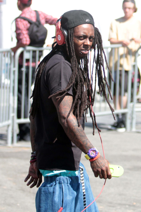Lil Wayne Skateboard Assault — Fan Sues Weezy For Board Blast ...