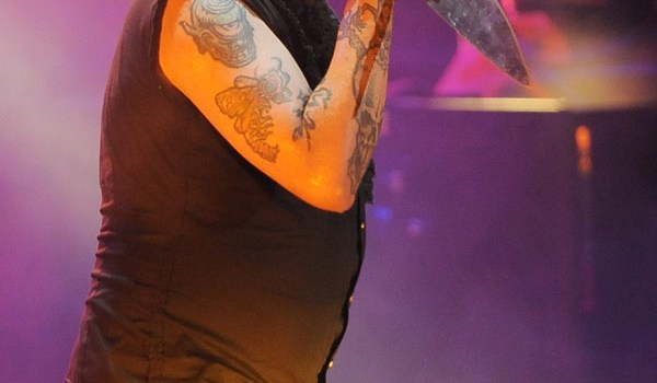 Marilyn Manson Vomits On Stage