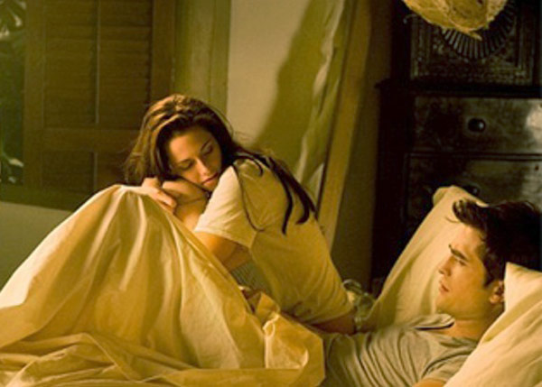 Robert Pattinson’s Sex Life Revealed — Ex Lover Spills Bedroom Secrets Hollywood Life