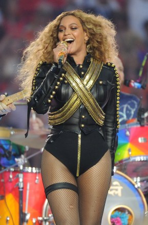 Beyonce Knowles
Denver Broncos v Carolina Panthers, Super Bowl 50, American Football, Levi's Stadium, Santa Clara, America - 07 Feb 2016
Super Bowl 50 Halftime Show. WEARING DSQUARED WEARING DSQUARED