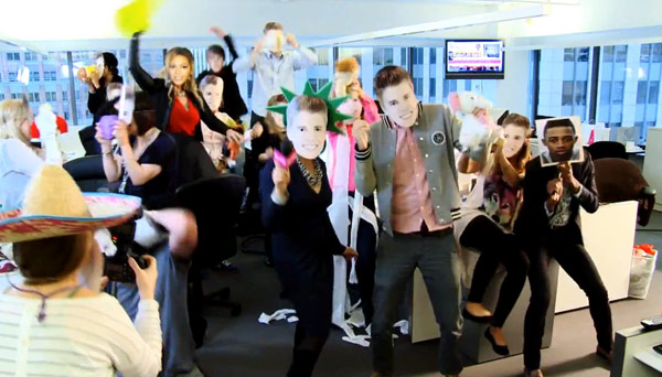 [WATCH] Justin Bieber’s Harlem Shake Birthday Video From HollywoodLife ...