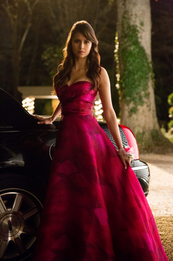 Elena's Prom Dress 'Vampire Diaries': Deets on Elena's Gorgeous Gown Hollywood Life Elena's Prom Dress 'Vampire Diaries': Deets on Elena's Gorgeous Gown Hollywood Life