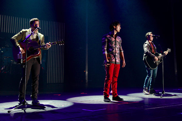 Married To Jonas Pom Poms