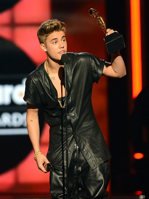[VIDEO] Justin Bieber Boo’d At Billboard Music Awards — SO Not Cool
